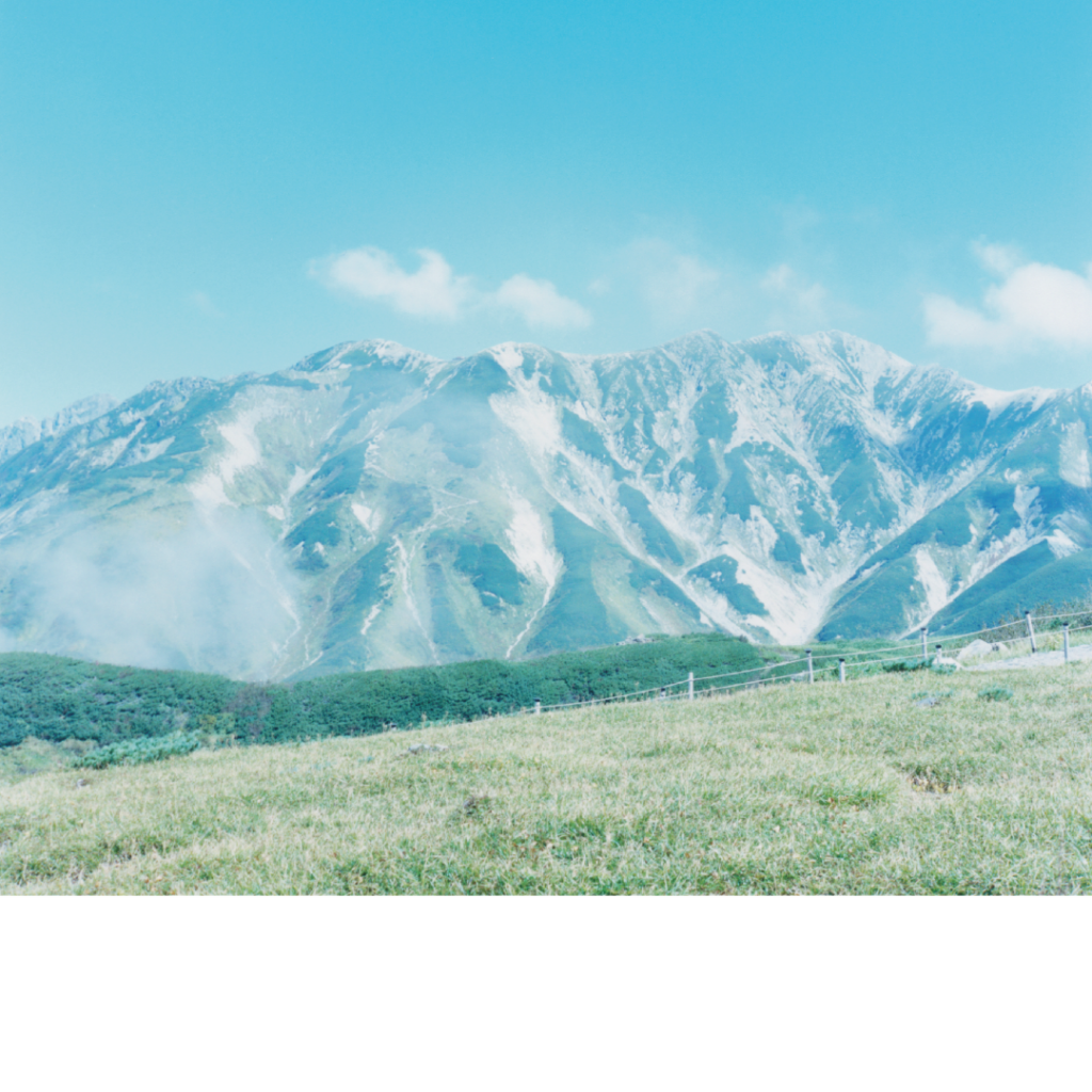 11月12日(水)〜24日(月・祝) 「岡崎直哉 写真展 -HOLIDAY-」 <br>at TEGAMISHA ART GALLERY